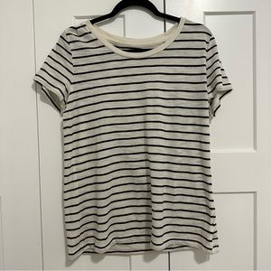 Black and White Striped casual t shirt size XL